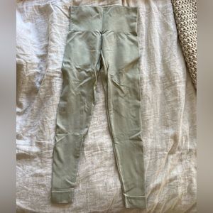 SET ACTIVE Sculptflex leggings in Chai Latte - size S/M